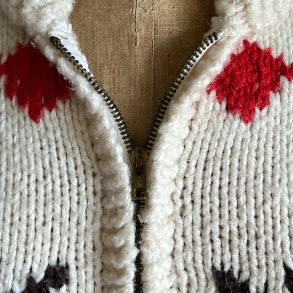 1950’s Vintage Handmade Cowichan Horse Sweater - Picture 11 of 17